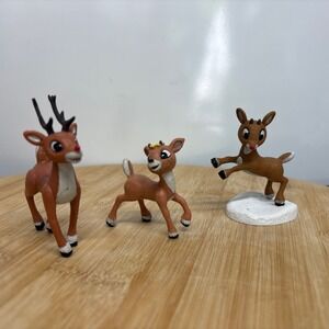 VTG Rudolph Reindeer Lot of 3 PVC Figure Island Of Misfit Toys PLAYING MANTIS